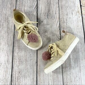 Gymboree Glittery Gold Shoes with Fuzzy Purple Pom Poms   Kids Youth Size 13